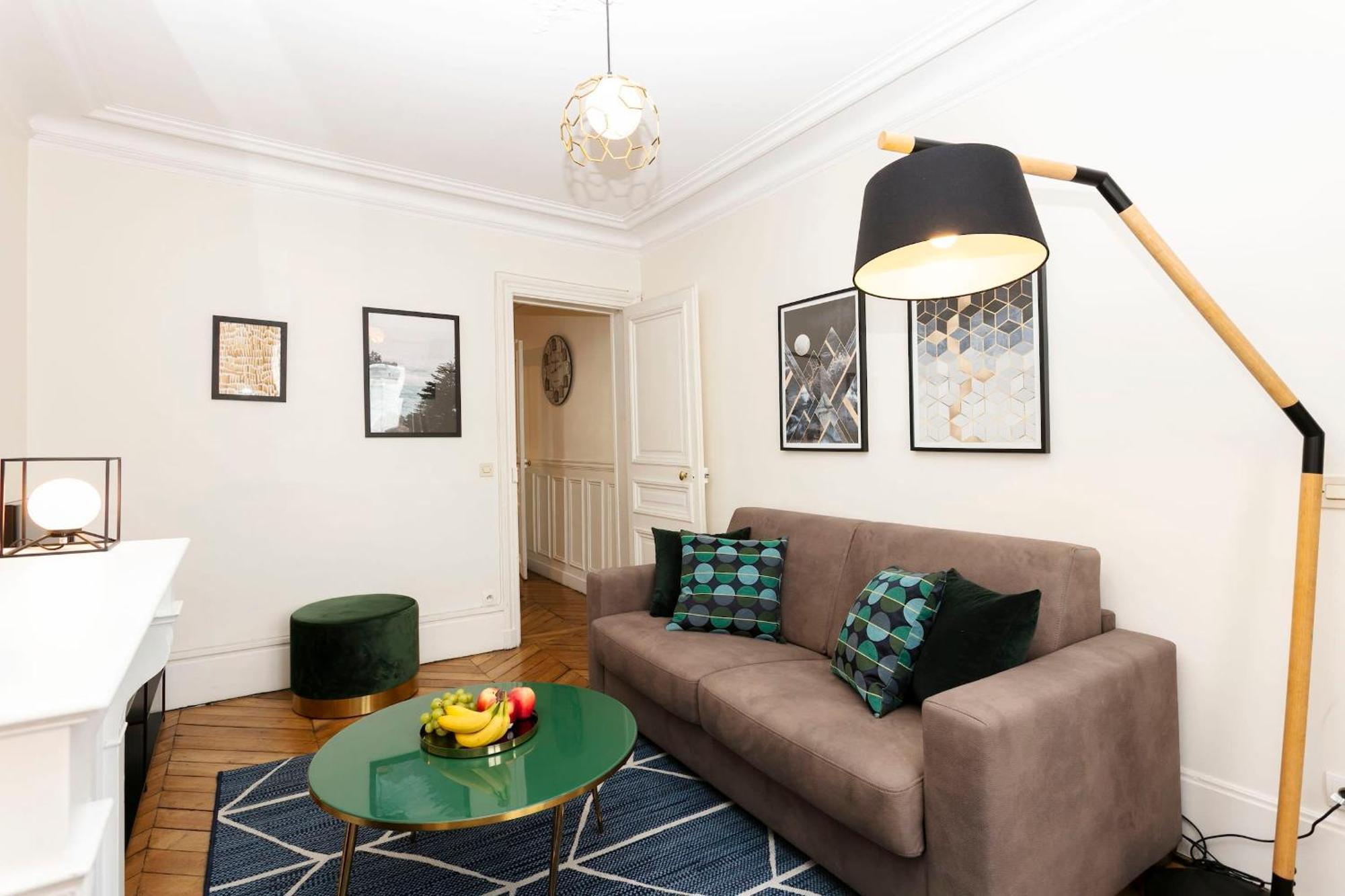 Bnbnova - Notre-dame - 1br With Balcony