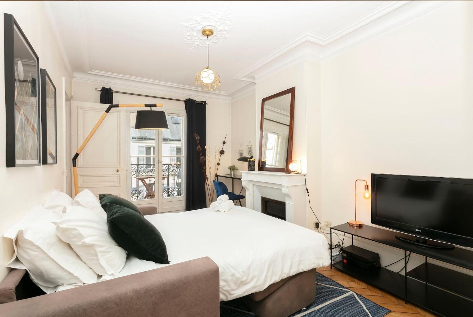 Bnbnova - Notre-dame - 1br With Balcony Parigi